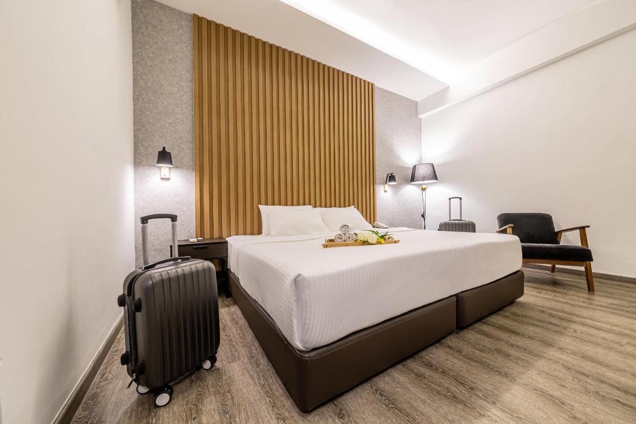 Thy Executive Hotel Джохор Бахру Екстериор снимка